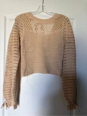 Buckle Beige Open-Knit Cropped Crew Sweater